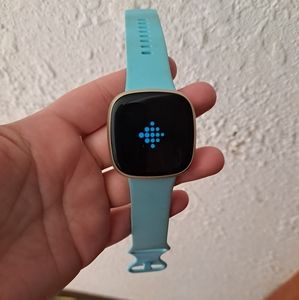 Fitbit versa 3